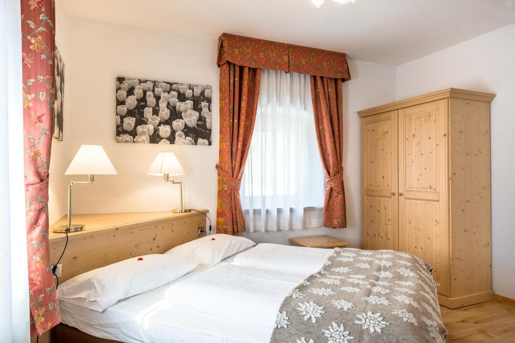 Hotel Pordoi Passo Pordoi Vegetarian Hotel カナツェーイ 部屋 写真
