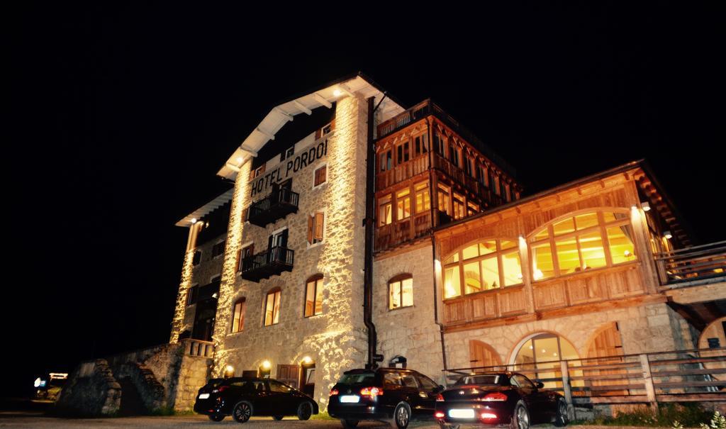 Hotel Pordoi Passo Pordoi Vegetarian Hotel カナツェーイ エクステリア 写真